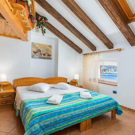 Lungomare Apartment
